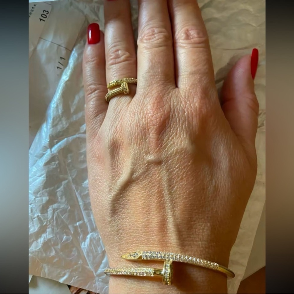 Just Un Clou Nail Crystal Bangle Bracelet - Picture 9 of 10